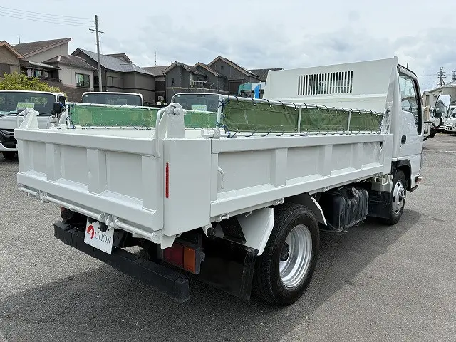 いすゞ エルフ TPG-NKR85AD(2WD)の写真15