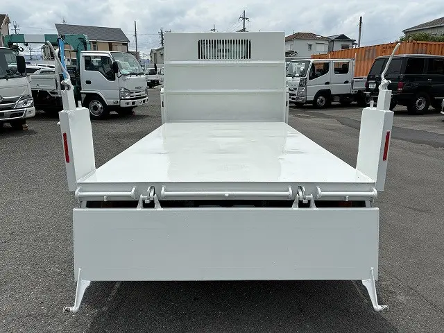 いすゞ エルフ TPG-NKR85AD(2WD)の写真21