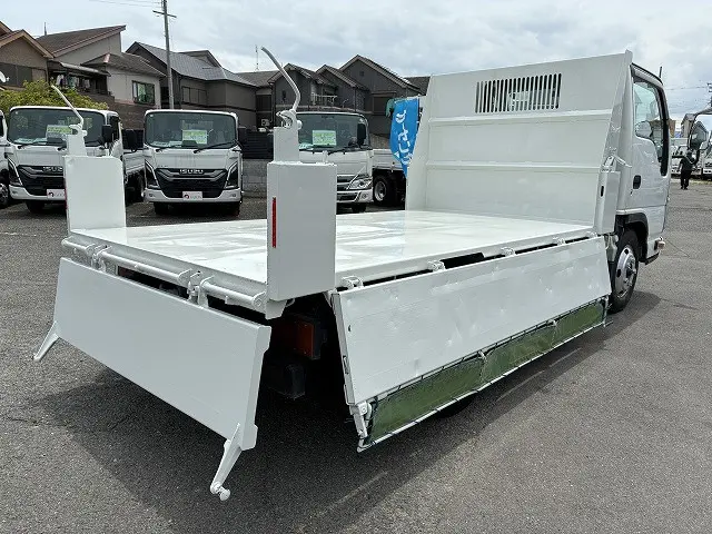 いすゞ エルフ TPG-NKR85AD(2WD)の写真22
