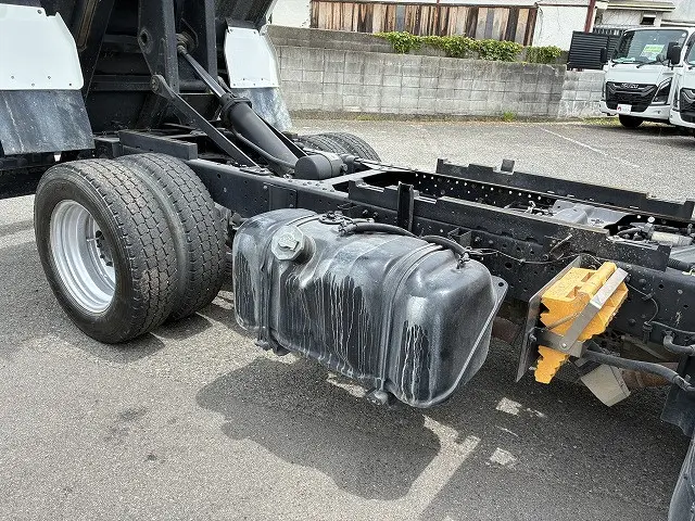 いすゞ エルフ TPG-NKR85AD(2WD)の写真30