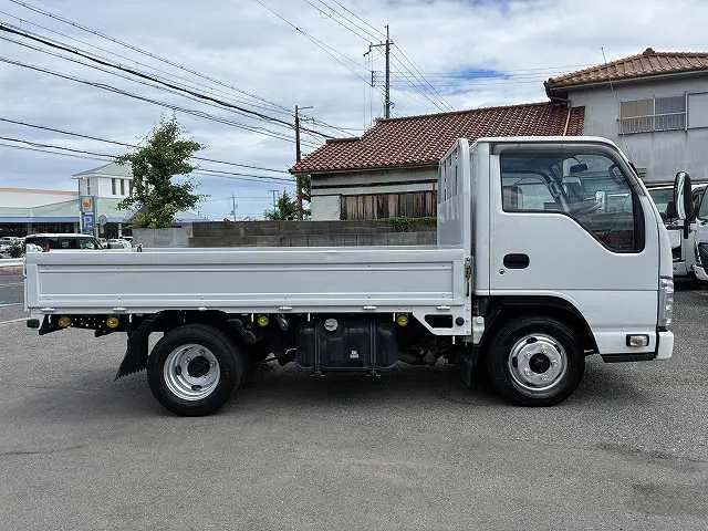 いすゞ エルフ TRG-NJR85A(2WD)の写真5