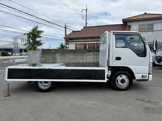 いすゞ エルフ TRG-NJR85A(2WD)の写真12