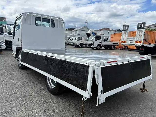 いすゞ エルフ TRG-NJR85A(2WD)の写真16