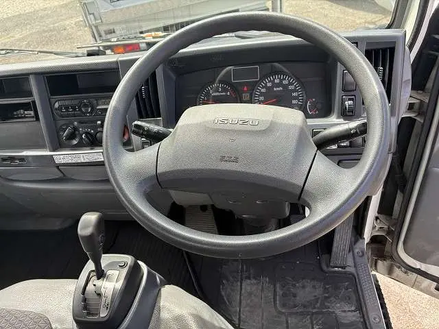 いすゞ エルフ TRG-NJR85A(2WD)の写真27