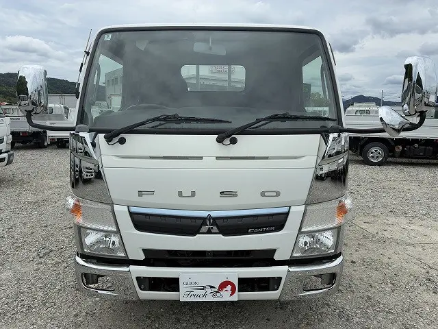 三菱 キャンター TPG-FBA00(4WD)の写真2