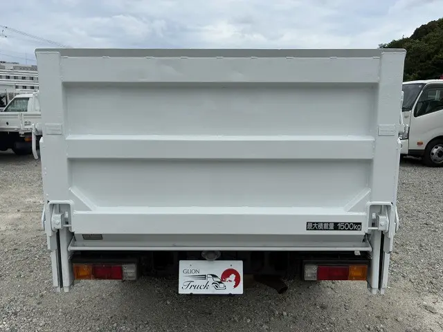 三菱 キャンター TPG-FBA00(4WD)の写真7