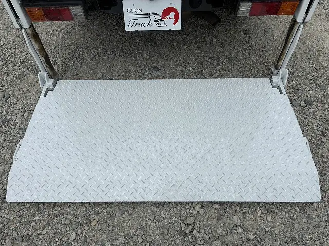 三菱 キャンター TPG-FBA00(4WD)の写真28