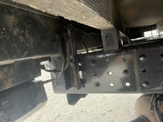 三菱 キャンター TPG-FBA00(4WD)の写真40