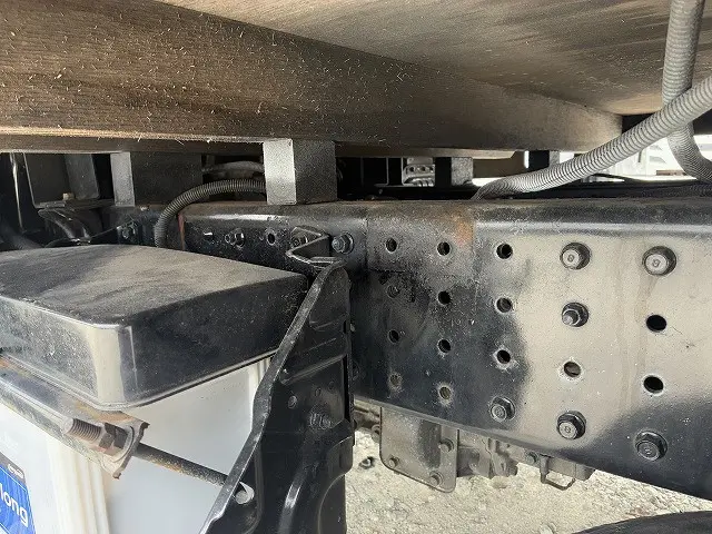 三菱 キャンター TPG-FBA00(4WD)の写真44