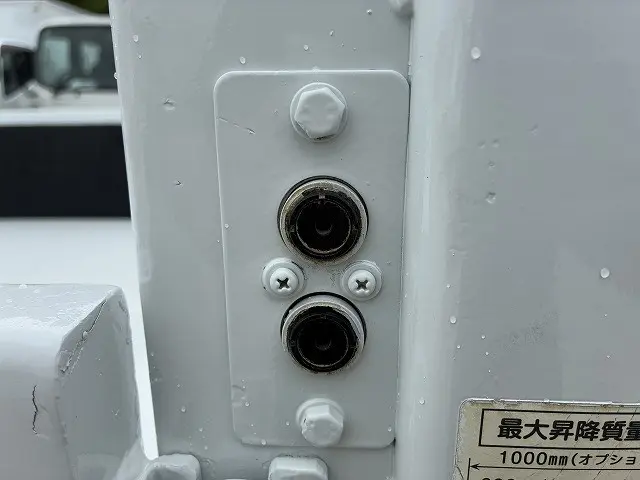 三菱 キャンター TPG-FBA00(4WD)の写真45