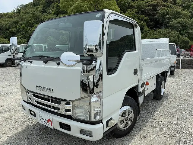 いすゞ エルフ BKG-NKR85A(2WD)の写真1