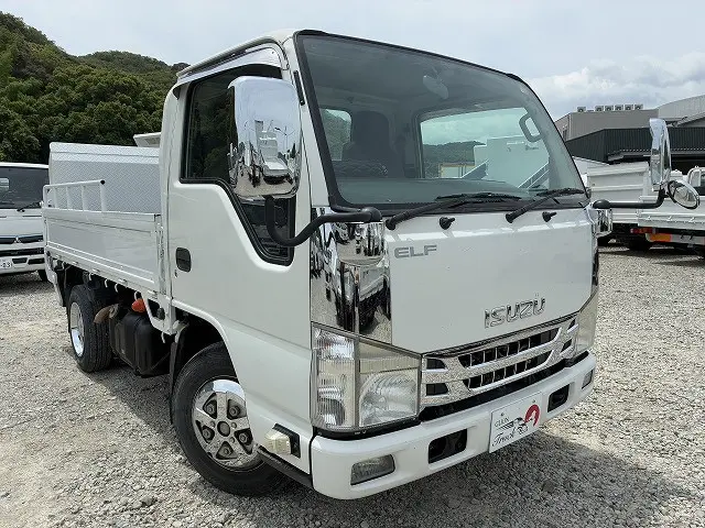 いすゞ エルフ BKG-NKR85A(2WD)の写真3