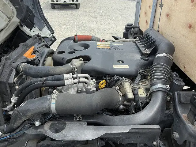 いすゞ エルフ BKG-NKR85A(2WD)の写真22