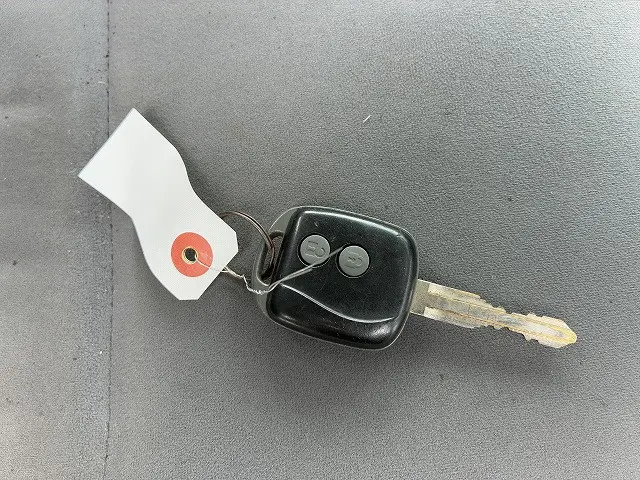 いすゞ エルフ BKG-NKR85A(2WD)の写真47