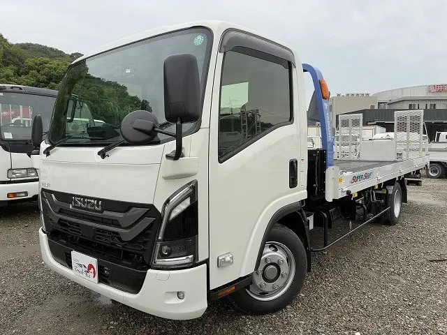 いすゞ エルフ 2RG-NPR88AN(2WD)の写真1