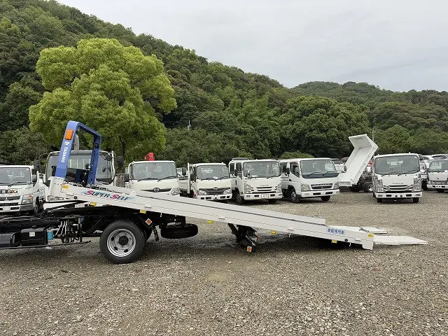 いすゞ エルフ 2RG-NPR88AN(2WD)の写真11