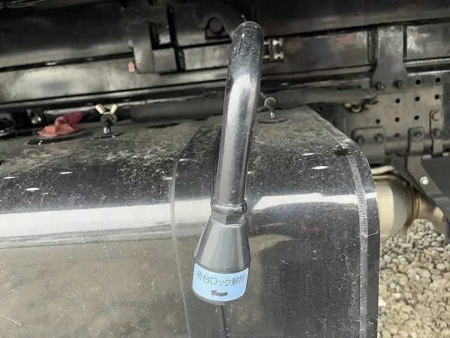 いすゞ エルフ 2RG-NPR88AN(2WD)の写真42