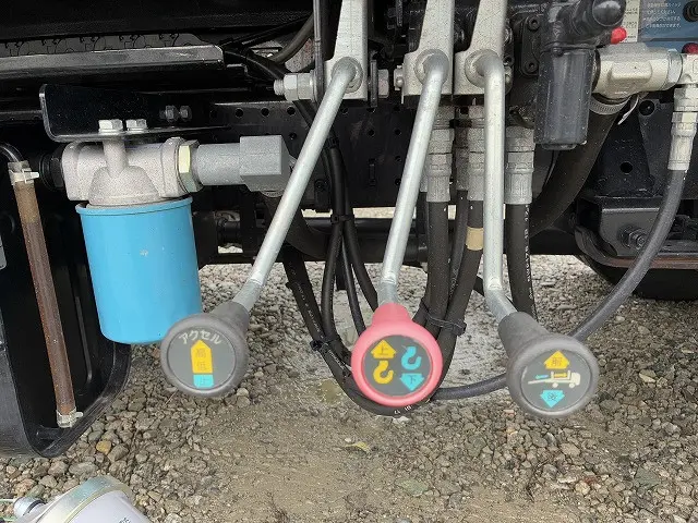 いすゞ エルフ 2RG-NPR88AN(2WD)の写真49