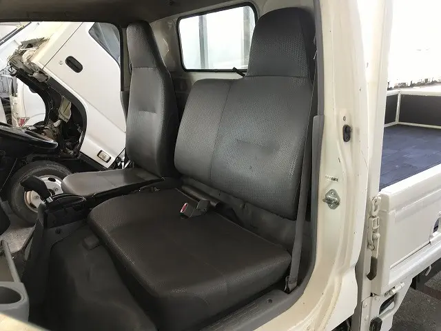 日野 デュトロ SKG-XZU600M(2WD)の写真38