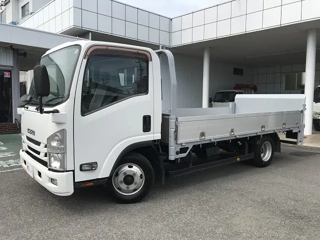 いすゞ エルフ TRG-NPR85AR(2WD)の写真1