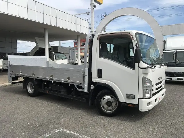 いすゞ エルフ TRG-NPR85AR(2WD)の写真3