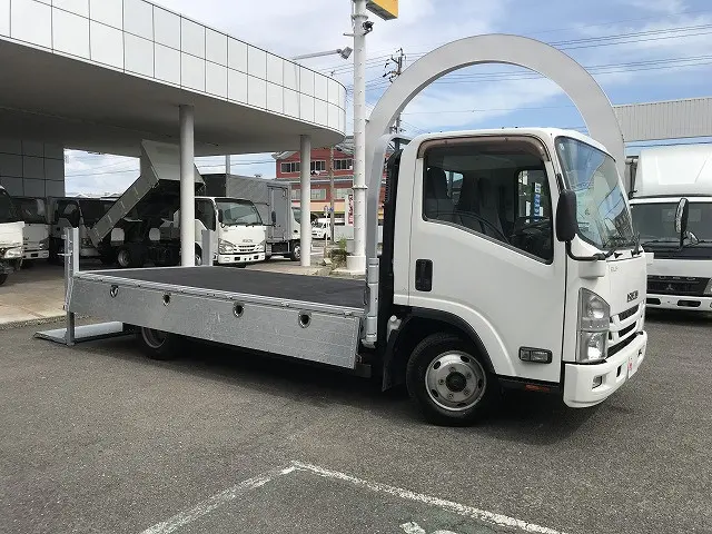いすゞ エルフ TRG-NPR85AR(2WD)の写真10