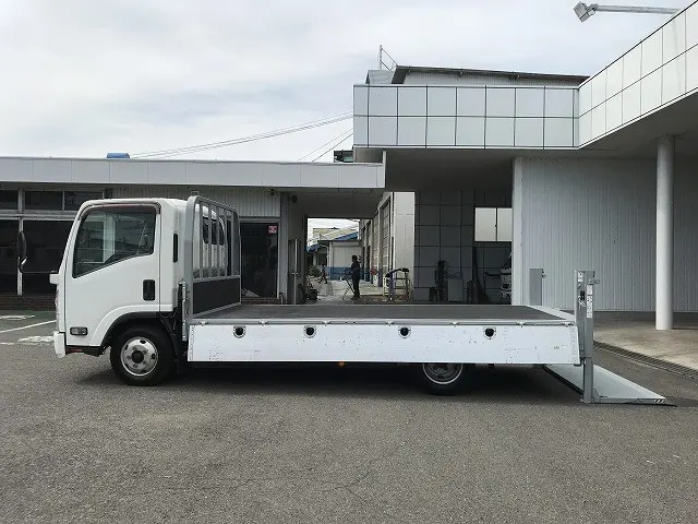いすゞ エルフ TRG-NPR85AR(2WD)の写真14