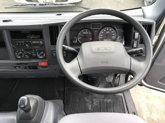 いすゞ エルフ TRG-NPR85AR(2WD)の写真25