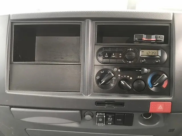 いすゞ エルフ TRG-NPR85AR(2WD)の写真27