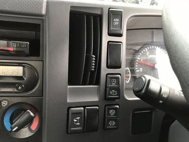 いすゞ エルフ TRG-NPR85AR(2WD)の写真29