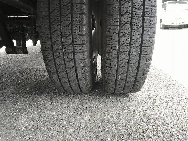 いすゞ エルフ TRG-NPR85AR(2WD)の写真46