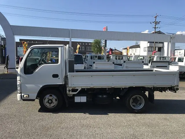 いすゞ エルフ TPG-NJR85A(2WD)の写真7
