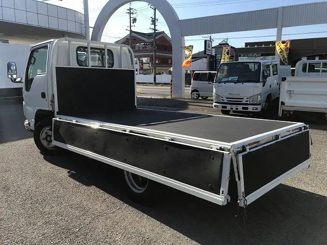 いすゞ エルフ TPG-NJR85A(2WD)の写真11
