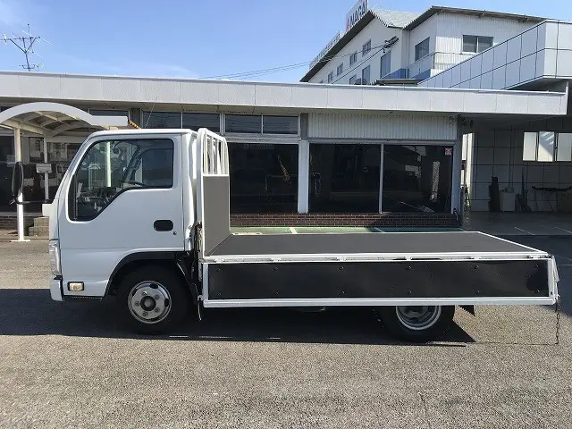 いすゞ エルフ TPG-NJR85A(2WD)の写真14