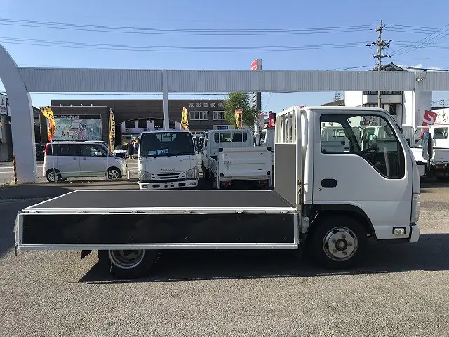 いすゞ エルフ TPG-NJR85A(2WD)の写真15