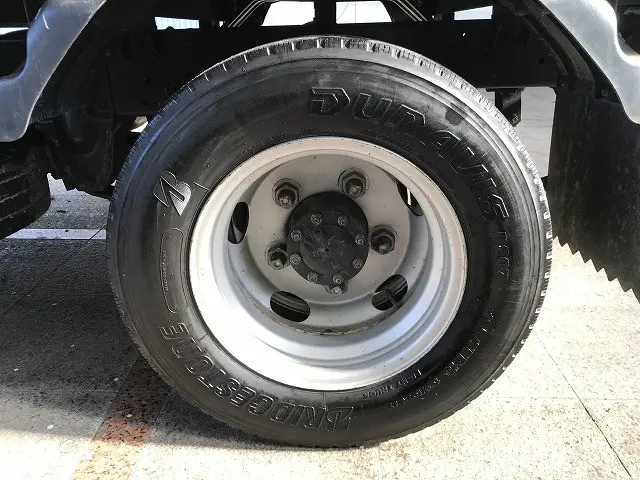 いすゞ エルフ TPG-NJR85A(2WD)の写真25