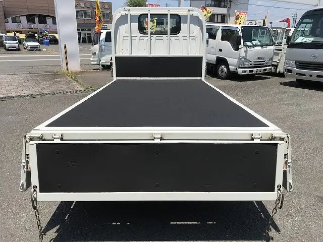 いすゞ エルフ 2RG-NJR88A(2WD)の写真14