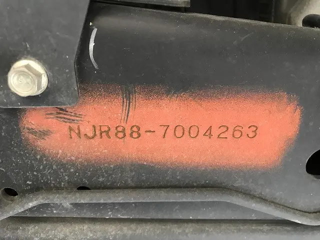 いすゞ エルフ 2RG-NJR88A(2WD)の写真18