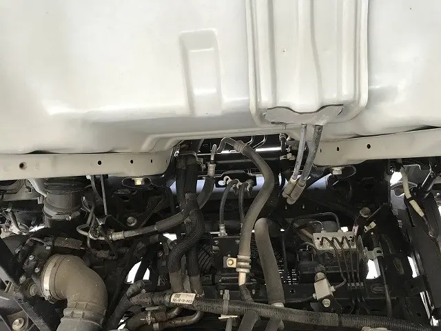 いすゞ エルフ 2RG-NJR88A(2WD)の写真22