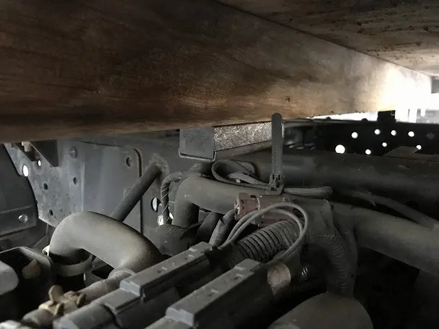 いすゞ エルフ 2RG-NJR88A(2WD)の写真35