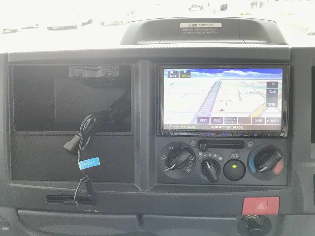 いすゞ エルフ 2RG-NJR88A(2WD)の写真43