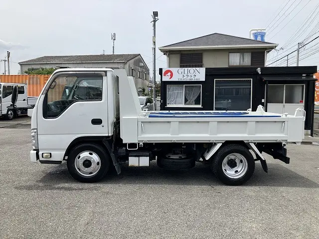 いすゞ エルフ TKG-NKR85AN(2WD)の写真11