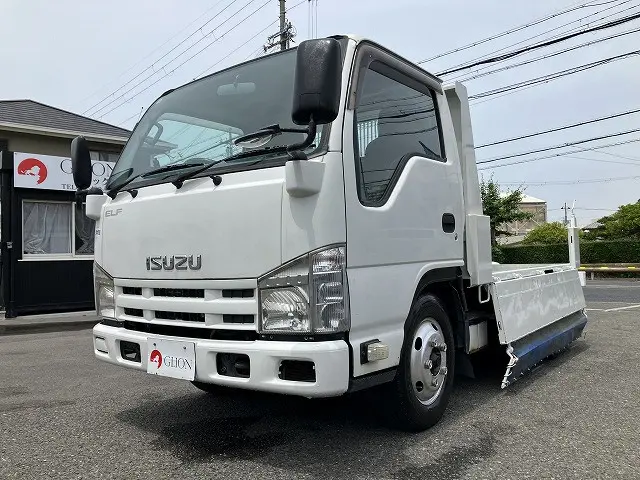 いすゞ エルフ TKG-NKR85AN(2WD)の写真16