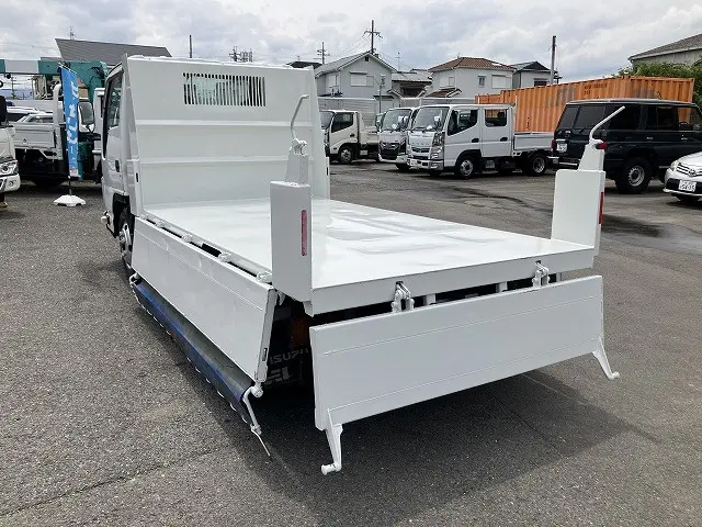いすゞ エルフ TKG-NKR85AN(2WD)の写真20