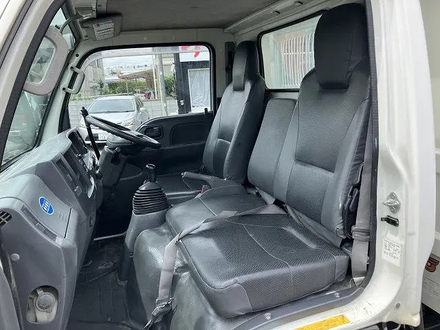 いすゞ エルフ TKG-NKR85AN(2WD)の写真44