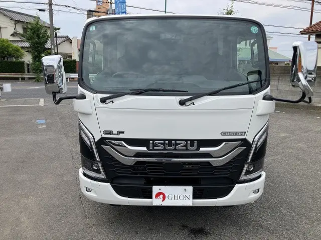 いすゞ エルフ 2TG-NJR88AF(2WD)の写真2