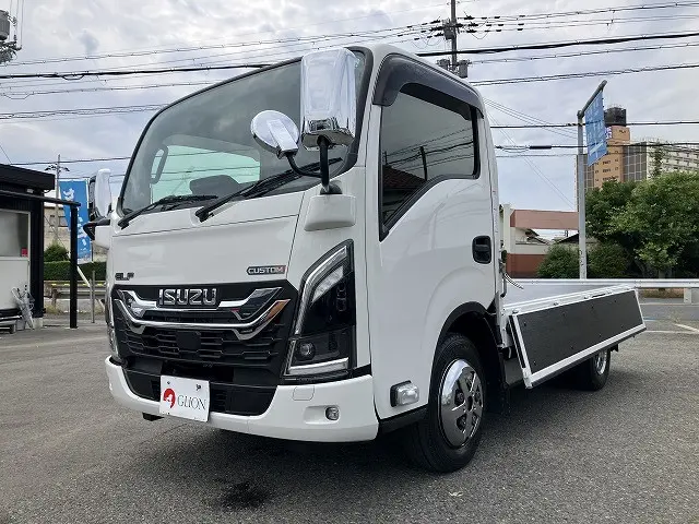 いすゞ エルフ 2TG-NJR88AF(2WD)の写真9