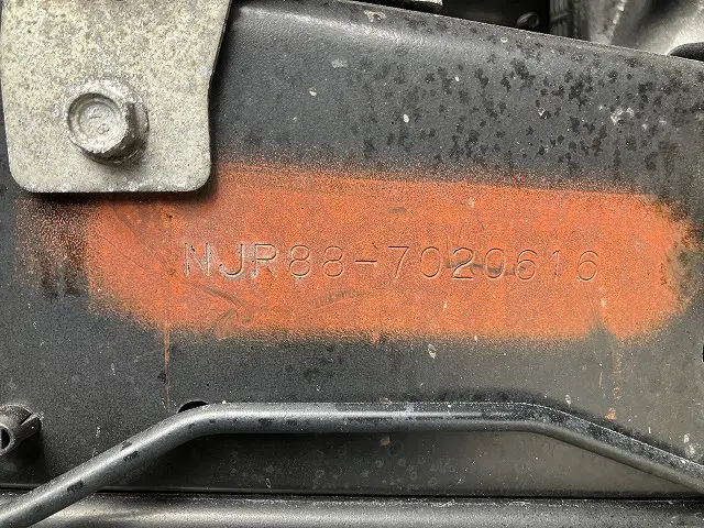 いすゞ エルフ 2TG-NJR88AF(2WD)の写真21