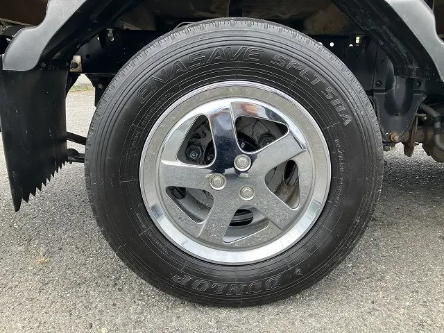 いすゞ エルフ 2TG-NJR88AF(2WD)の写真28