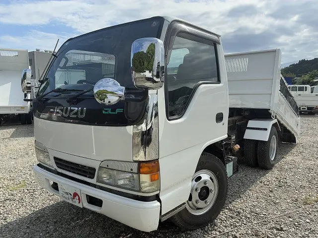 いすゞ エルフ KC-NKR66EP(2WD)の写真1